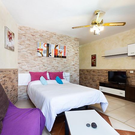 Parque Santiago 2 Apartamento 410 أرونا المظهر الخارجي الصورة