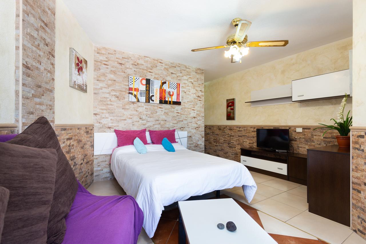 Parque Santiago 2 Apartamento 410 أرونا المظهر الخارجي الصورة