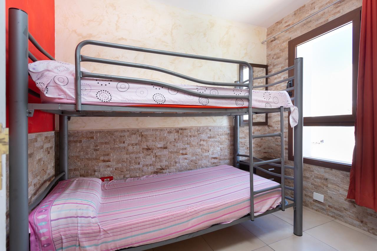 Parque Santiago 2 Apartamento 410 أرونا المظهر الخارجي الصورة