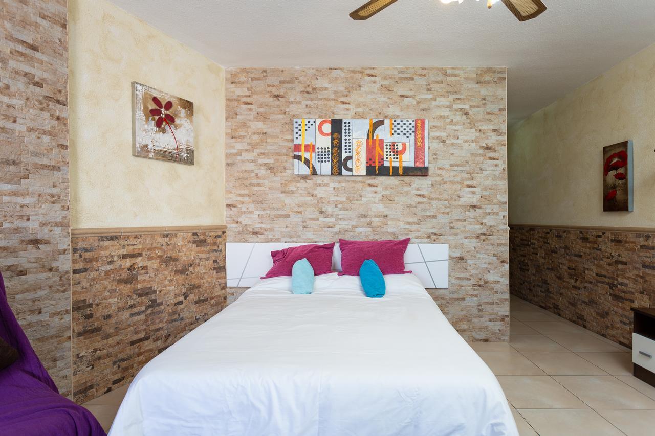 Parque Santiago 2 Apartamento 410 أرونا المظهر الخارجي الصورة